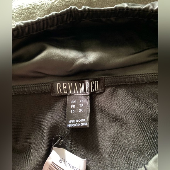 Revamped Faux Leather Leggings - Picture 2 of 5